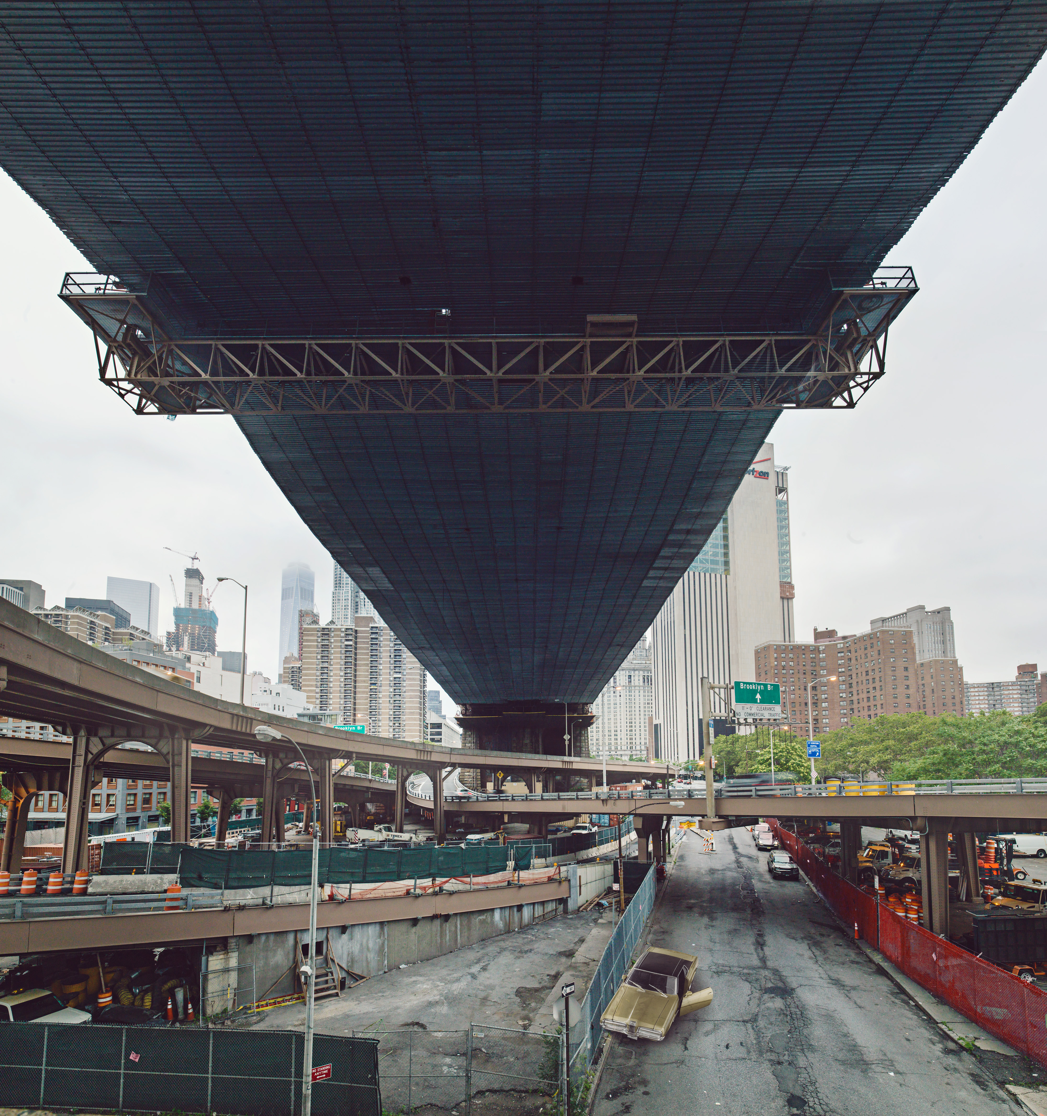 Kai-Uwe Gundlach - the one on the right is on the left #1