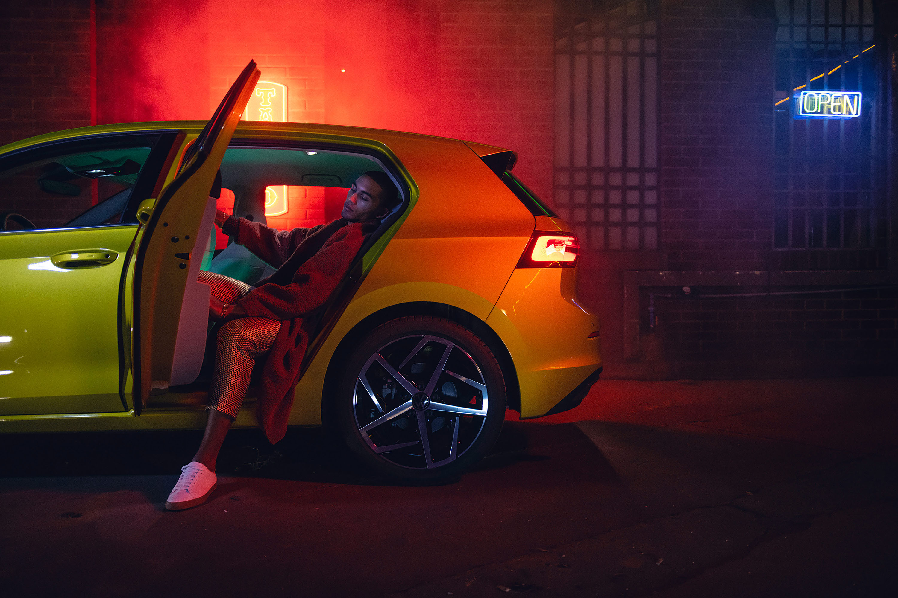 Kai-Uwe Gundlach - VW Golf Date Night