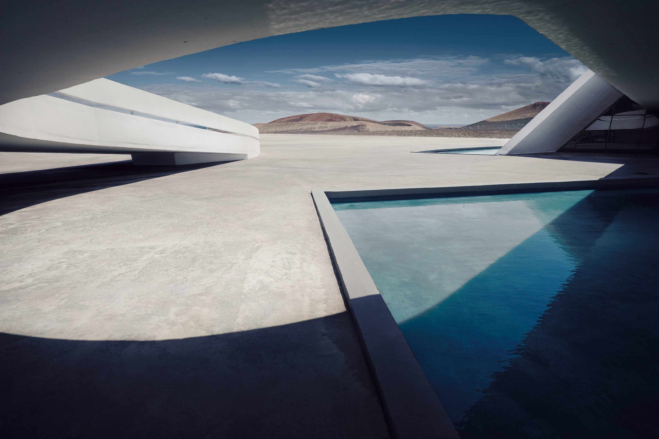 Kai-Uwe Gundlach - BMW 7 series driving