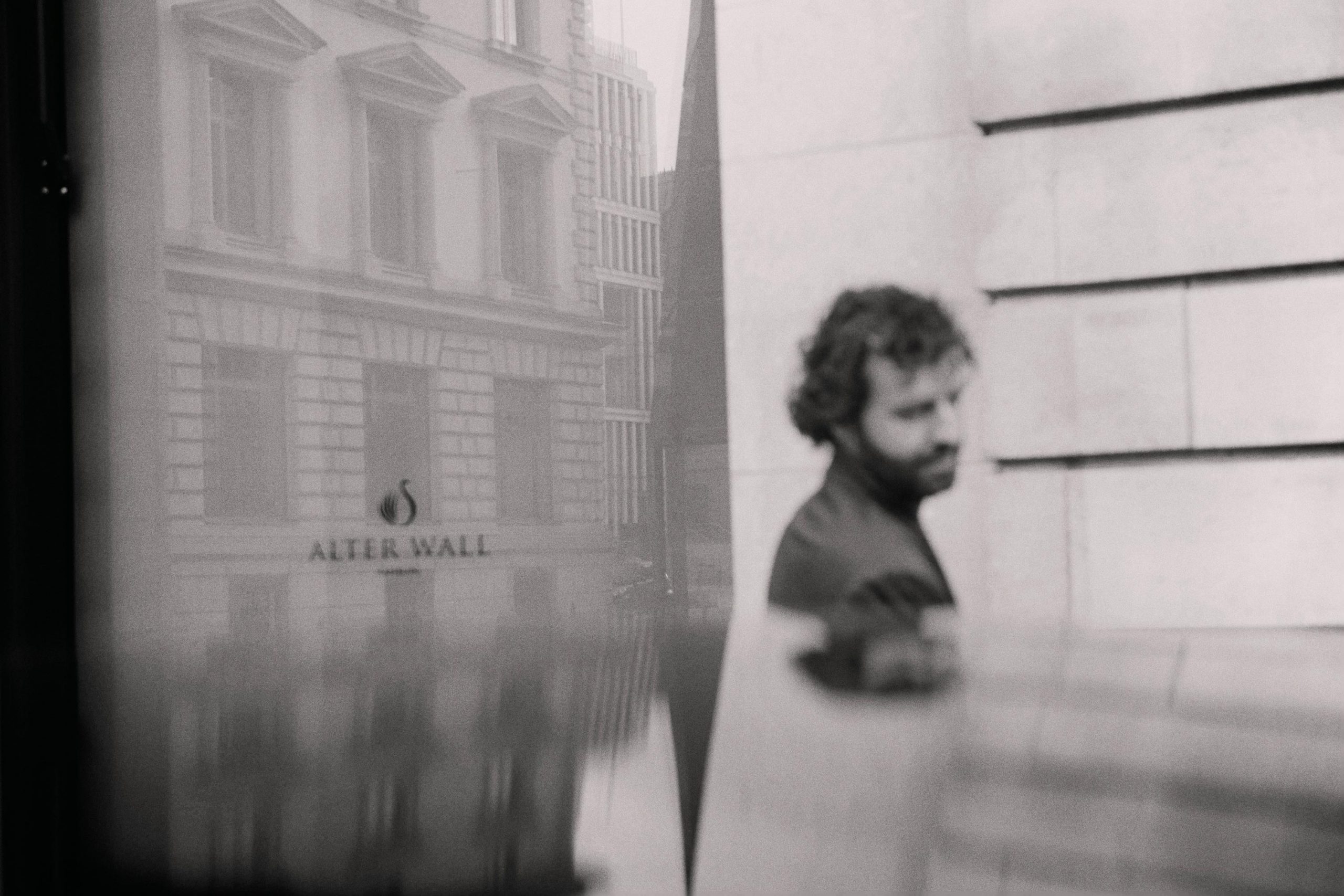 Kai-Uwe Gundlach - close the blinds