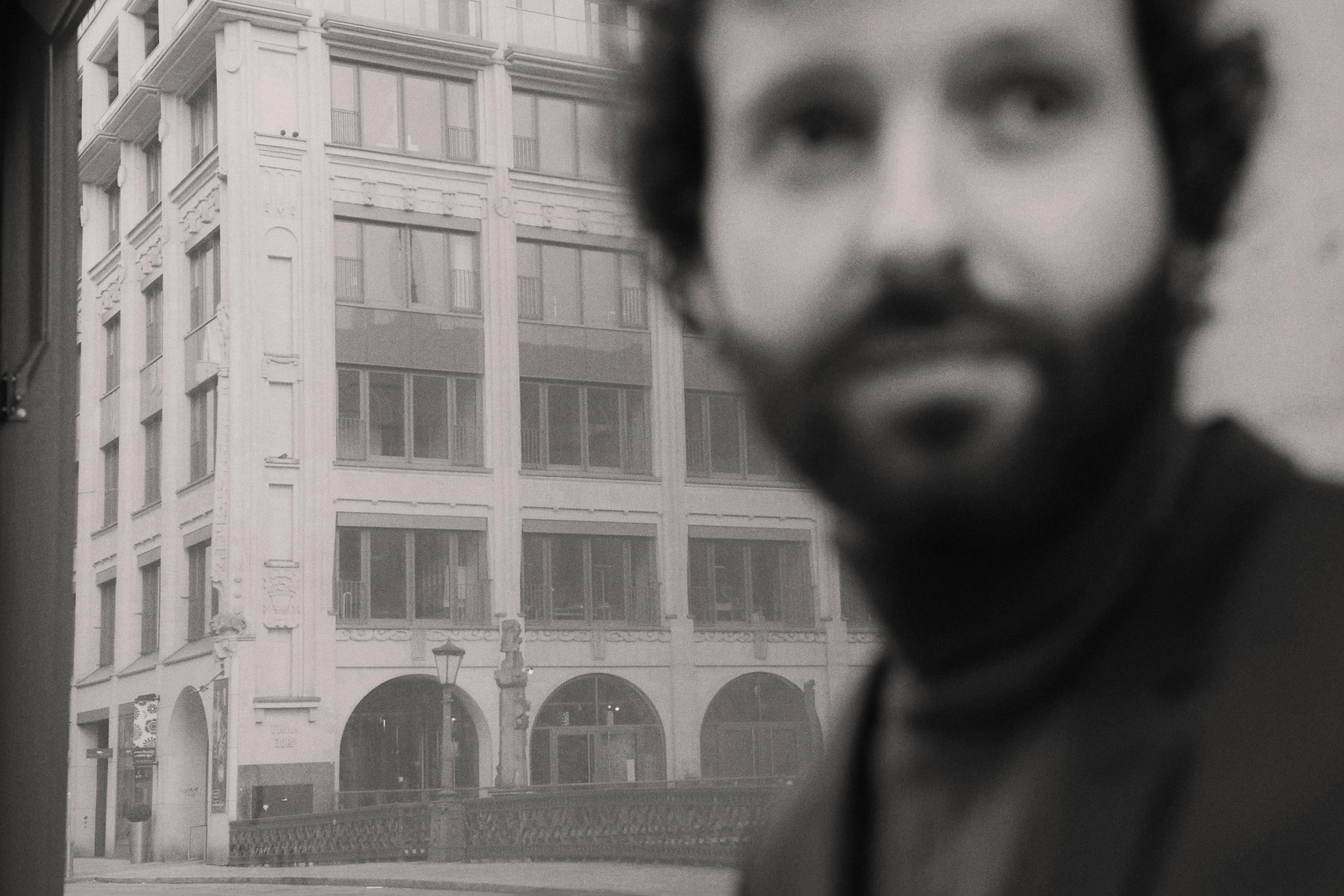 Kai-Uwe Gundlach - close the blinds