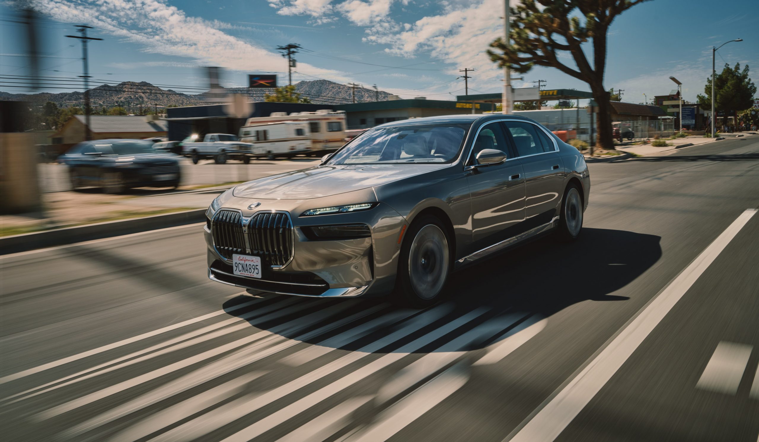 Kai-Uwe Gundlach - BMW i7 – the invisible house