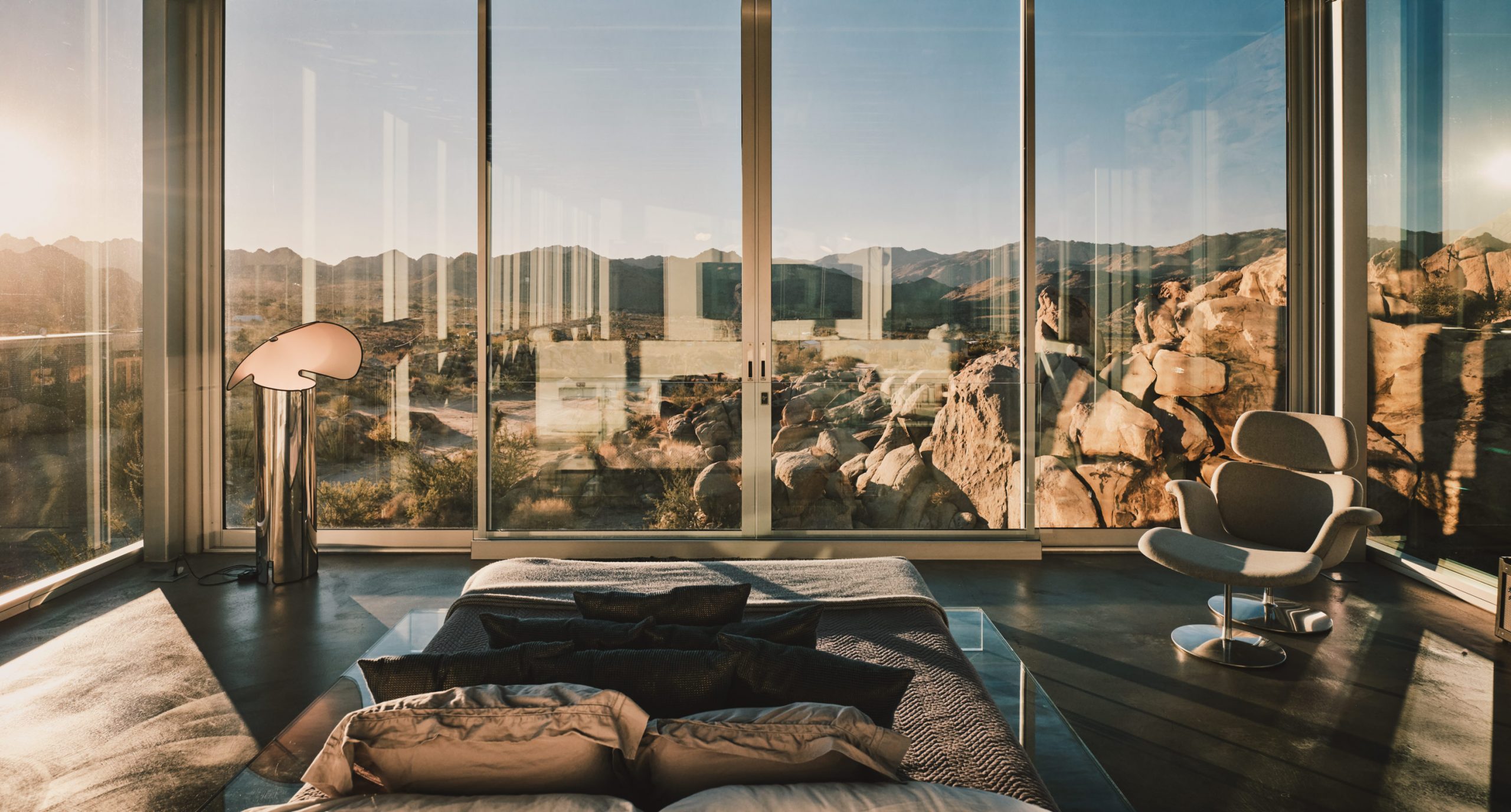 Kai-Uwe Gundlach - BMW i7 – the invisible house